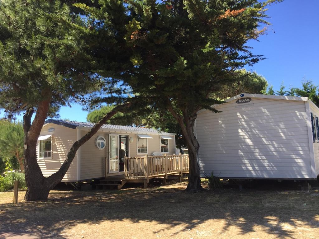 Camping Barataud Saint-Denis-dʼOléron Eksteriør billede